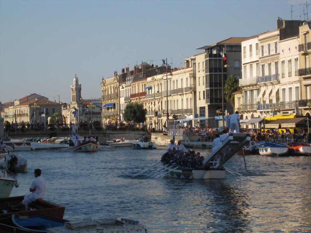 Sète - Fewo mit Meerblick, Schwimmbad Exterior foto